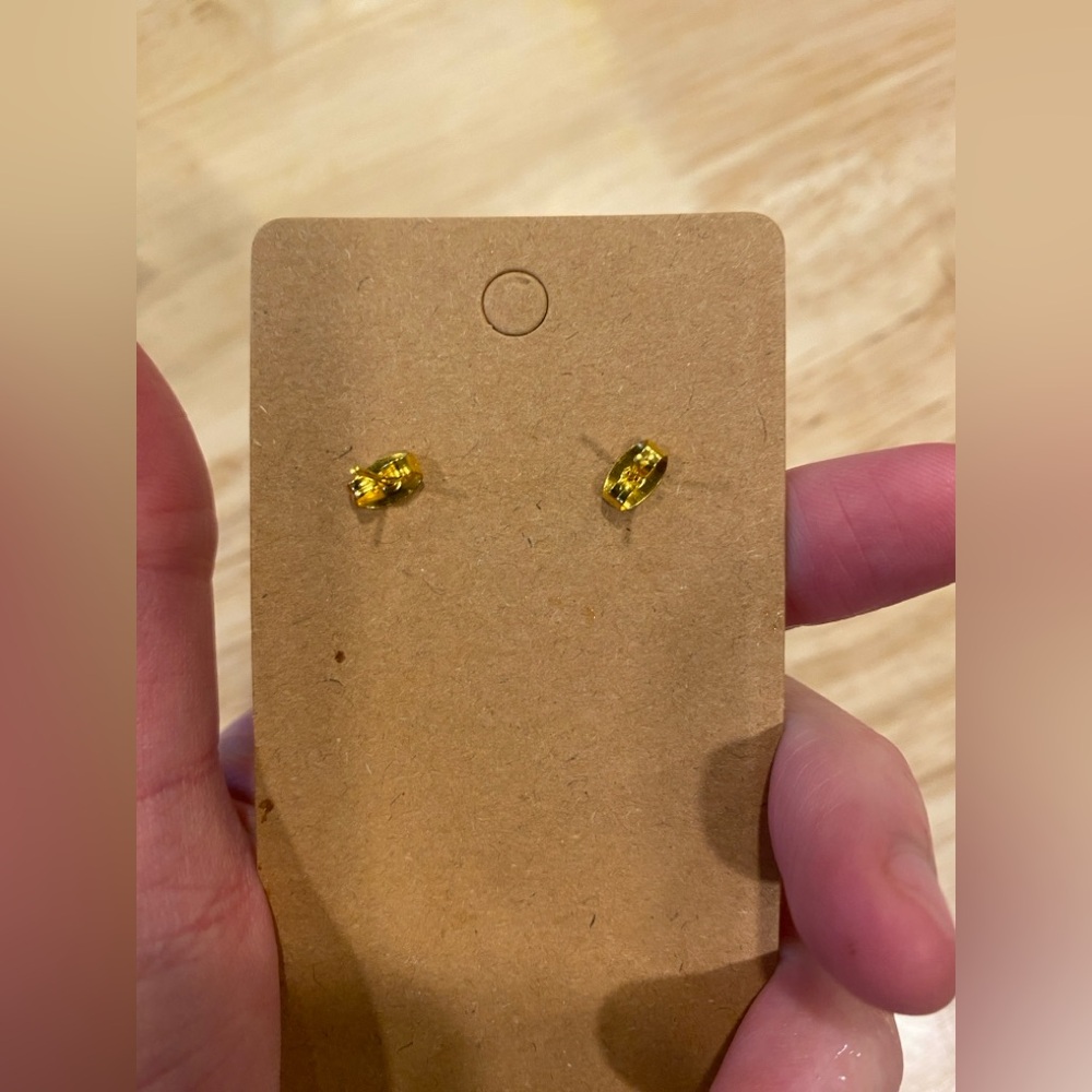 3/$10 Swirly Grey Polymer Clay Studs - Picture 7 of 8